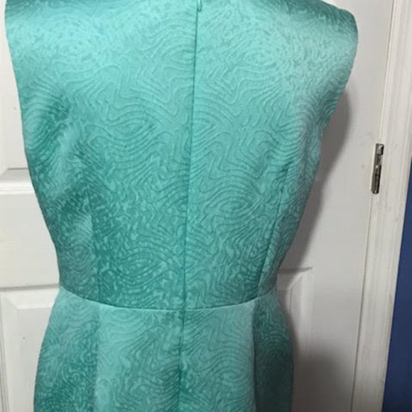 DRESS - Picture 3 of 3